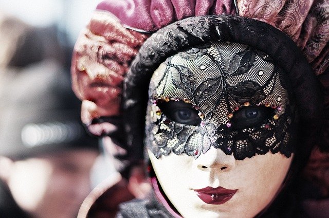 grad karnevali-maska
