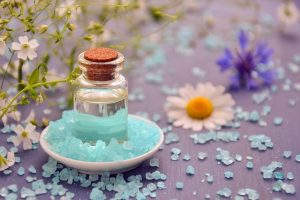 essential-oil-3816410_640