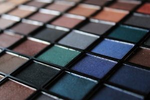 eye-shadow-4558443_640