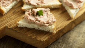 Domaca-pasteta-od-pilece-dzigerice