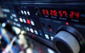 The-History-of-FM-Radio-5-1440x900-1