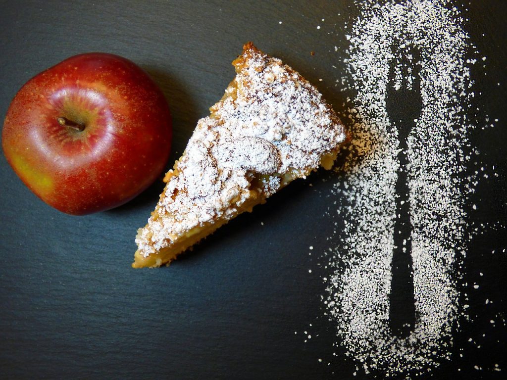 ukus tradicije koji vraća u detinjstvo: pita sa jabukama i orasima