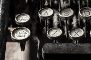 typewriter-5065594_1280